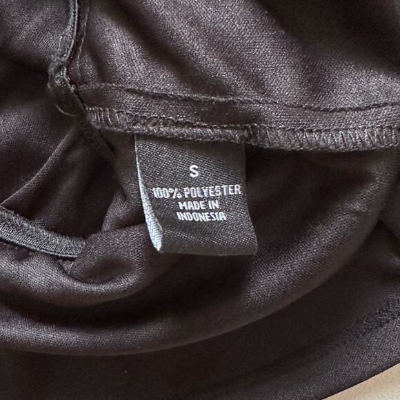 Coco Bianco Halter Top Black Gold Tone Chain Neckline Sleeveless Blouse Small - Picture 10 of 12